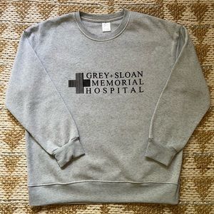 GREY’S ANATOMY LONG SLEEVE SWEATSHIRT.